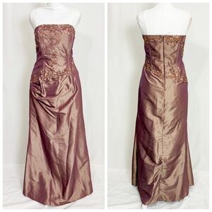 Vintage Strapless Satin Dress with Floral Embroidery